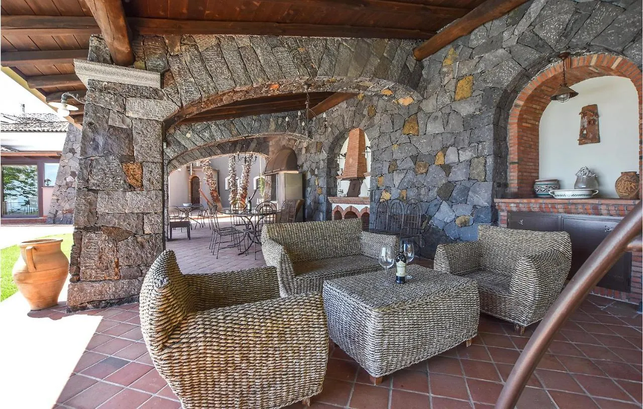 Cozy Home In Zafferana Etnea With Wifi 別荘